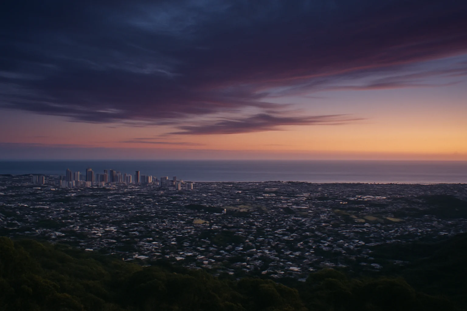 Honolulu, HI skyline